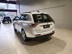 Mitsubishi Outlander 3.0 Gt 4×4 V6 24v 2014/2015 SIM VEÍCULOS PORTO ALEGRE / Carros no Vale