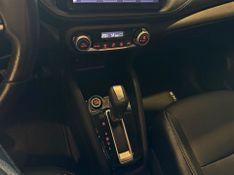 Nissan Kicks Sl 1.6 16v 2016/2017 SUZUKI GRAN VITARA 4X2 2.0 2014/2014 / Carros no Vale