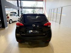 Nissan Kicks Sl 1.6 16v 2016/2017 SIM VEÍCULOS PORTO ALEGRE / Carros no Vale