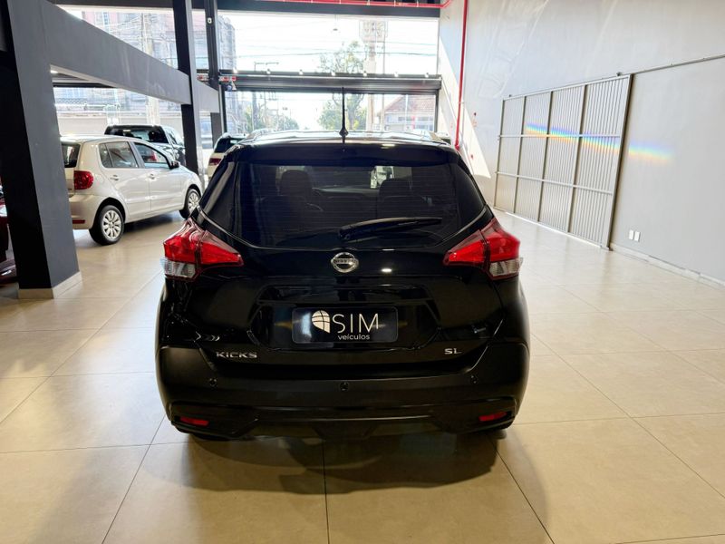 Nissan Kicks Sl 1.6 16v 2016/2017 SIM VEÍCULOS PORTO ALEGRE / Carros no Vale