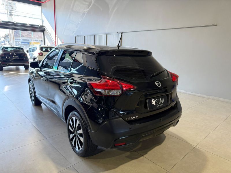 Nissan Kicks Sl 1.6 16v 2016/2017 SIM VEÍCULOS PORTO ALEGRE / Carros no Vale