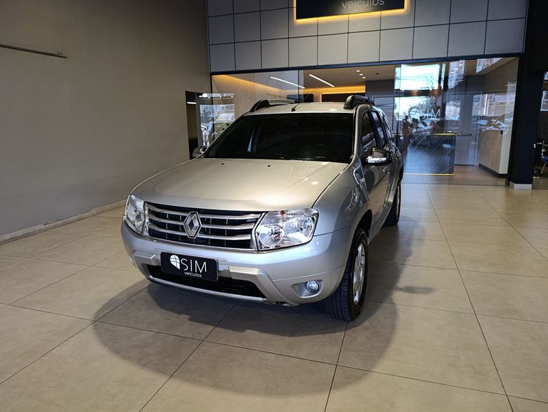 Renault Duster 1.6 Dynamique 4×2 16v 2014/2015 SIM VEÍCULOS PORTO ALEGRE / Carros no Vale