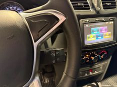 Renault Sandero Zen 1.6 2019/2020 SUZUKI GRAN VITARA 4X2 2.0 2014/2014 / Carros no Vale