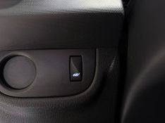 Renault Sandero Zen 1.6 2019/2020 SUZUKI GRAN VITARA 4X2 2.0 2014/2014 / Carros no Vale