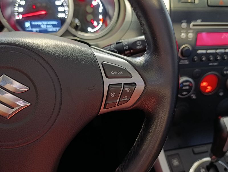 Suzuki Gran Vitara 4×2 2.0 2014/2014 SIM VEÍCULOS PORTO ALEGRE / Carros no Vale