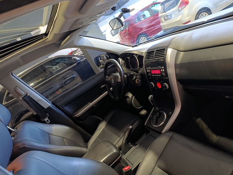 Suzuki Gran Vitara 4×2 2.0 2014/2014 SIM VEÍCULOS PORTO ALEGRE / Carros no Vale