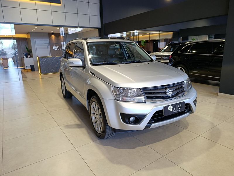 Suzuki Gran Vitara 4×2 2.0 2014/2014 SIM VEÍCULOS PORTO ALEGRE / Carros no Vale