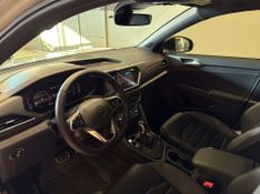 Volkswagen Taos 1.4 250 Tsi Highline 2024/2024 SUZUKI GRAN VITARA 4X2 2.0 2014/2014 / Carros no Vale