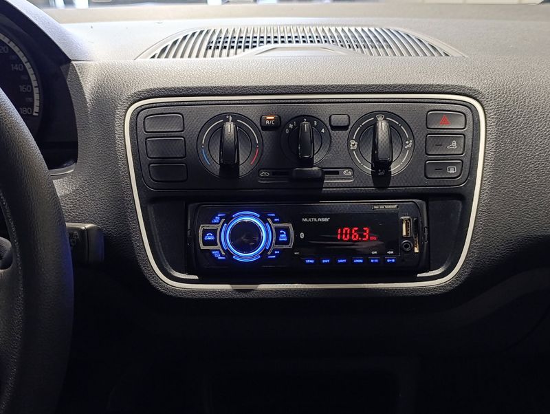 Volkswagen Up Take 1.0 2016/2017 SIM VEÍCULOS PORTO ALEGRE / Carros no Vale