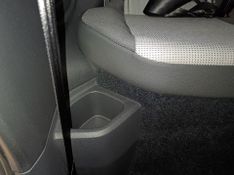Volkswagen Up Take 1.0 2016/2017 SIM VEÍCULOS PORTO ALEGRE / Carros no Vale