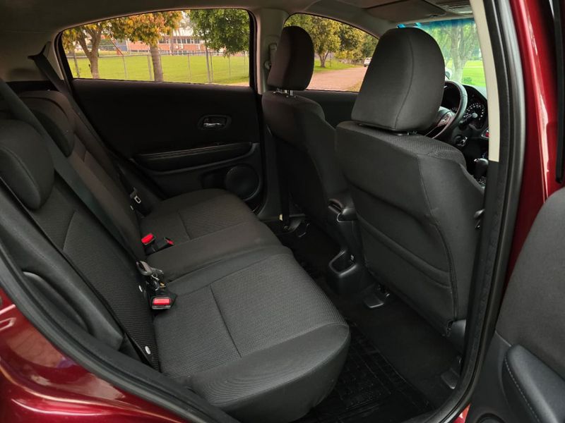 Honda HR-V EX 1.8 Flexone 16V 2016/2016 AUTO NÍVEL VEÍCULOS SANTA CRUZ DO SUL / Carros no Vale