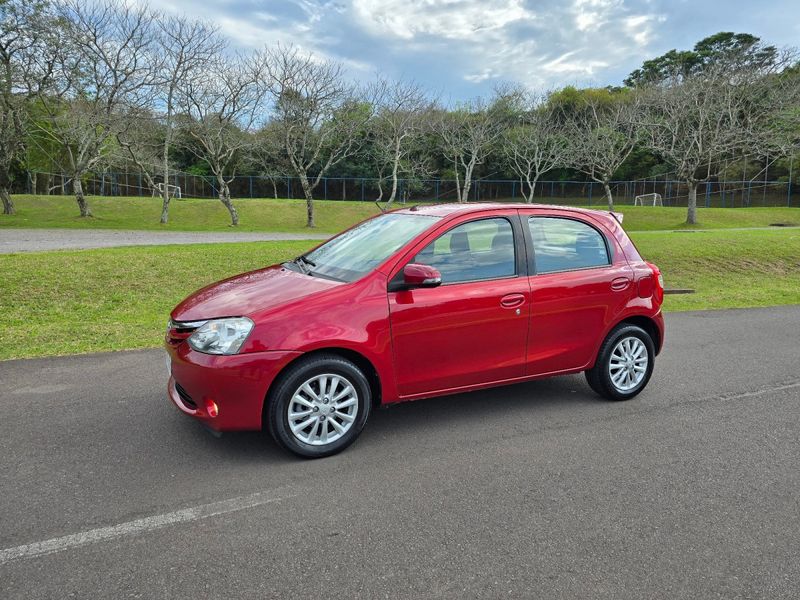 Toyota ETIOS XLS 1.5 16V Mec. 2014/2015 AUTO NÍVEL VEÍCULOS SANTA CRUZ DO SUL / Carros no Vale