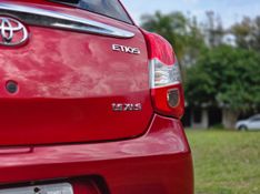 Toyota ETIOS XLS 1.5 16V Mec. 2014/2015 AUTO NÍVEL VEÍCULOS SANTA CRUZ DO SUL / Carros no Vale