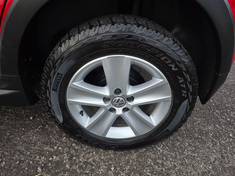 VOLKSWAGEN CROSSFOX 1.6 Mi Total 8V 2011/2011 AUTO NÍVEL VEÍCULOS SANTA CRUZ DO SUL / Carros no Vale