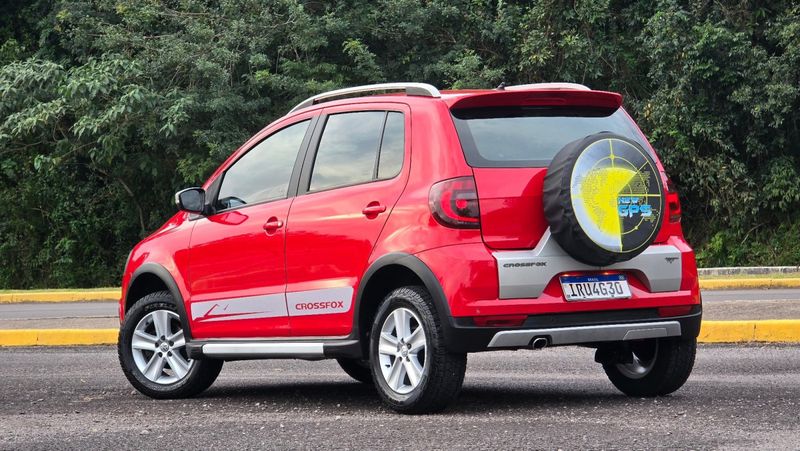 VOLKSWAGEN CROSSFOX 1.6 Mi Total 8V 2011/2011 AUTO NÍVEL VEÍCULOS SANTA CRUZ DO SUL / Carros no Vale