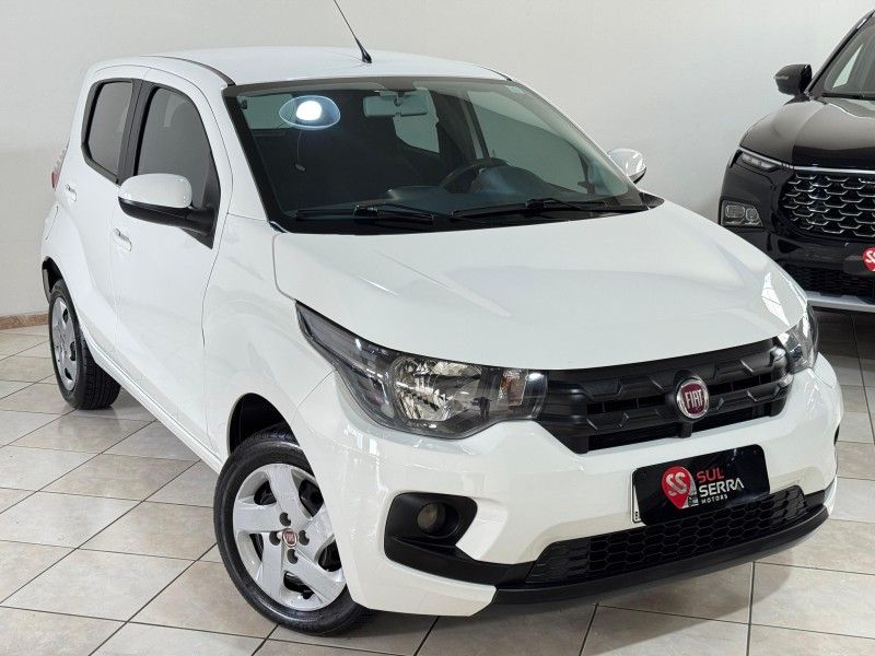 FIAT MOBI 1.0 8V EVO LIKE 2017/2018 SUL SERRA MOTORS CAXIAS DO SUL / Carros no Vale