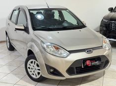 FORD FIESTA 1.6 MPI SEDAN 8V 2013/2014 SUL SERRA MOTORS CAXIAS DO SUL / Carros no Vale
