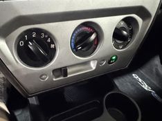 FORD FIESTA 1.6 MPI SEDAN 8V 2013/2014 SUL SERRA MOTORS CAXIAS DO SUL / Carros no Vale