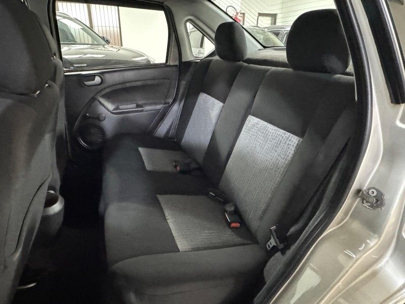 FORD FIESTA 1.6 MPI SEDAN 8V 2013/2014 SUL SERRA MOTORS CAXIAS DO SUL / Carros no Vale