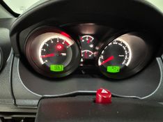 FORD FIESTA 1.6 MPI SEDAN 8V 2013/2014 SUL SERRA MOTORS CAXIAS DO SUL / Carros no Vale