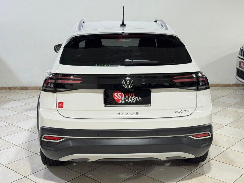 VOLKSWAGEN NIVUS 1.0 TSI HIGHLINE 2023/2024 SUL SERRA MOTORS CAXIAS DO SUL / Carros no Vale