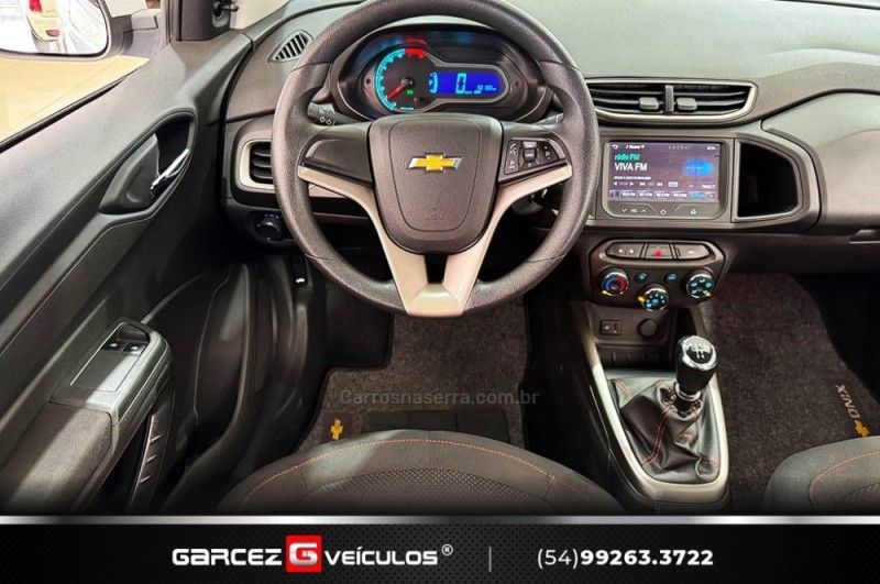 CHEVROLET ONIX 1.4 MPFI LT 8V 2015/2016 GARCEZ VEÍCULOS BENTO GONÇALVES / Carros no Vale