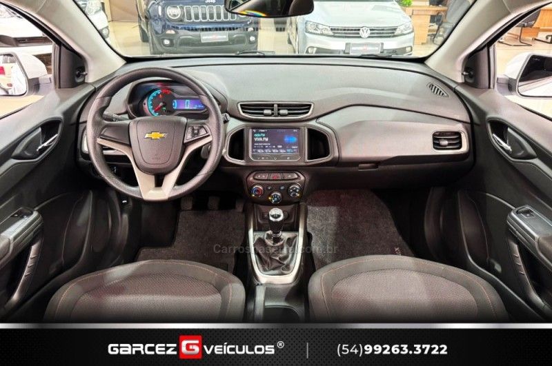 CHEVROLET ONIX 1.4 MPFI LT 8V 2015/2016 GARCEZ VEÍCULOS BENTO GONÇALVES / Carros no Vale