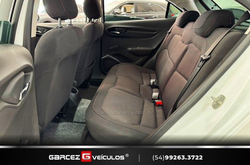CHEVROLET ONIX 1.4 MPFI LT 8V 2015/2016 GARCEZ VEÍCULOS BENTO GONÇALVES / Carros no Vale