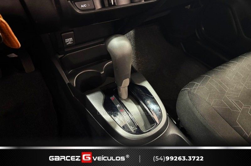 HONDA FIT 1.5 LX 16V 2015/2015 GARCEZ VEÍCULOS BENTO GONÇALVES / Carros no Vale