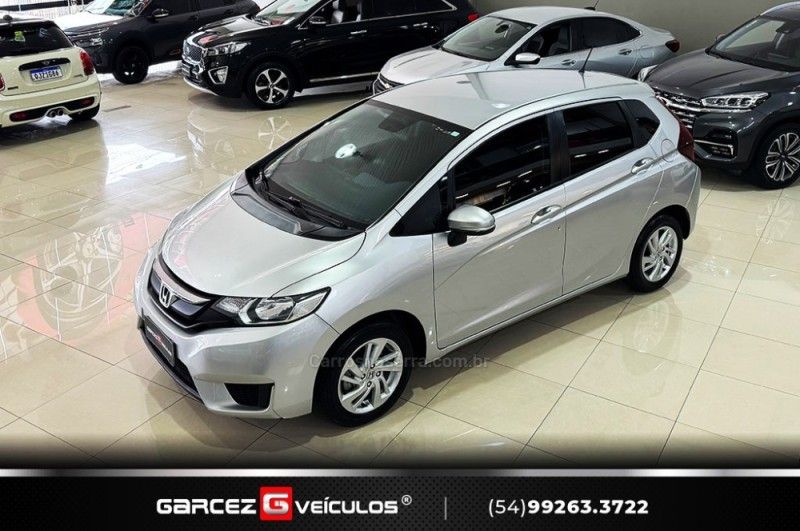 HONDA FIT 1.5 LX 16V 2015/2015 GARCEZ VEÍCULOS BENTO GONÇALVES / Carros no Vale