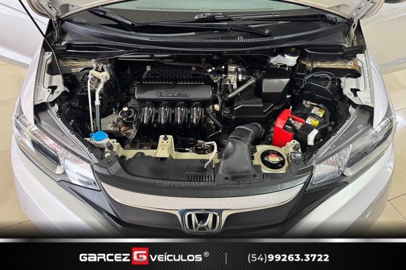 HONDA FIT 1.5 LX 16V 2015/2015 GARCEZ VEÍCULOS BENTO GONÇALVES / Carros no Vale