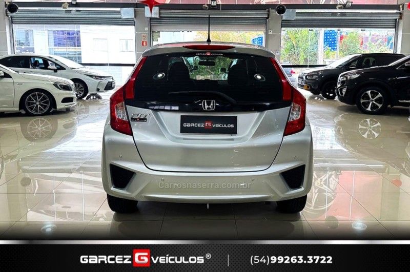 HONDA FIT 1.5 LX 16V 2015/2015 GARCEZ VEÍCULOS BENTO GONÇALVES / Carros no Vale
