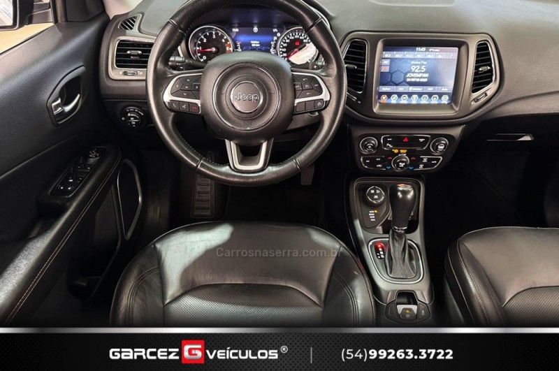 JEEP COMPASS 2.0 16V LONGITUDE 4X4 2020/2020 GARCEZ VEÍCULOS BENTO GONÇALVES / Carros no Vale