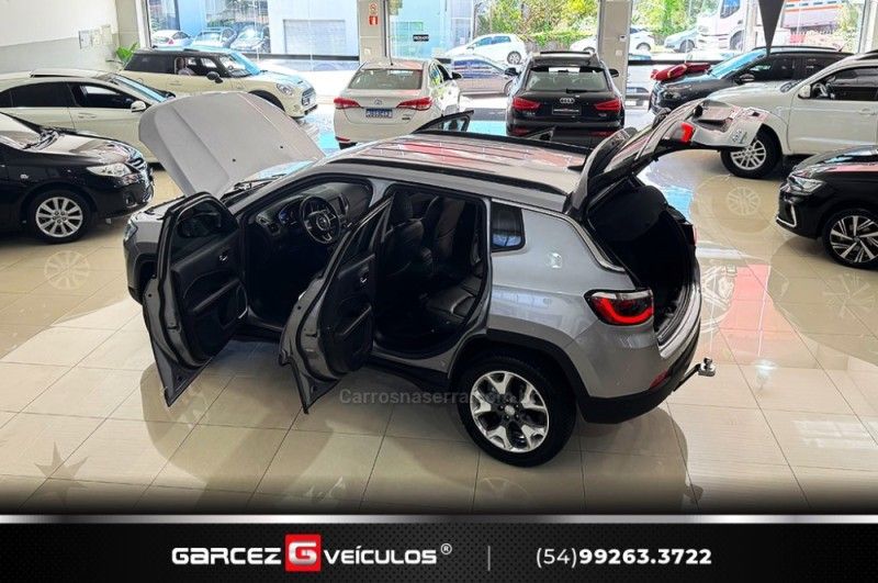JEEP COMPASS 2.0 16V LONGITUDE 4X4 2020/2020 GARCEZ VEÍCULOS BENTO GONÇALVES / Carros no Vale
