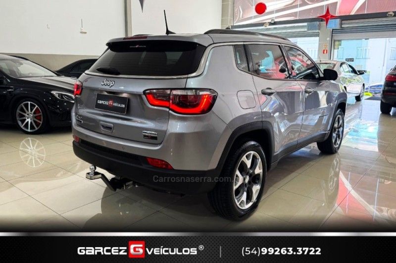 JEEP COMPASS 2.0 16V LONGITUDE 4X4 2020/2020 GARCEZ VEÍCULOS BENTO GONÇALVES / Carros no Vale
