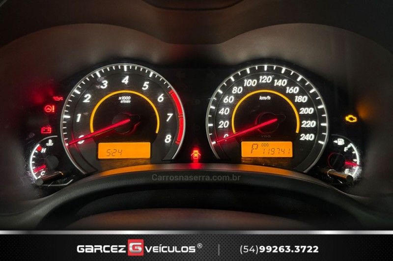 TOYOTA COROLLA 2.0 ALTIS 16V 2012/2013 GARCEZ VEÍCULOS BENTO GONÇALVES / Carros no Vale