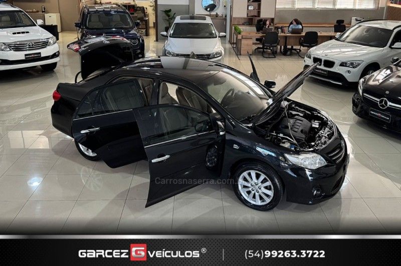 TOYOTA COROLLA 2.0 ALTIS 16V 2012/2013 GARCEZ VEÍCULOS BENTO GONÇALVES / Carros no Vale
