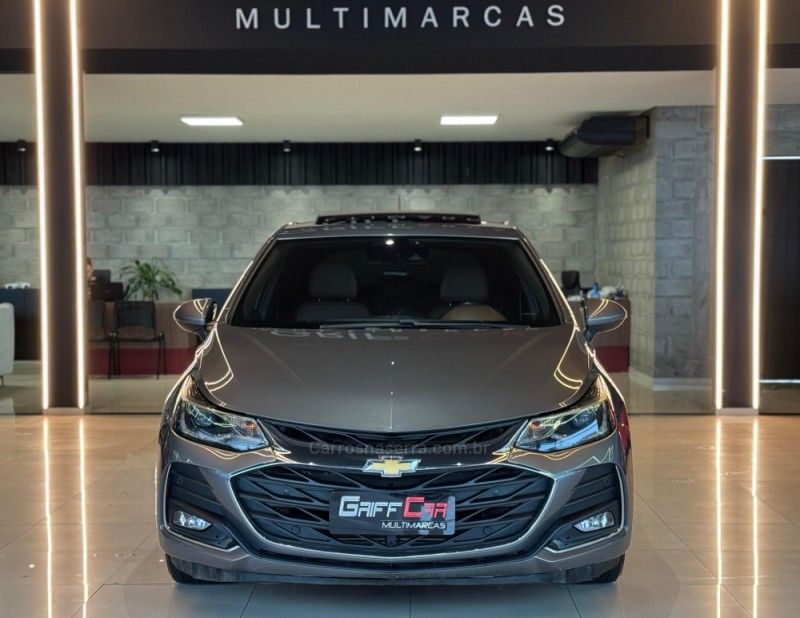 CHEVROLET CRUZE 1.4 TURBO PREMIER II SPORT HATCH 16V 2019/2020 GRIFFCAR MULTIMARCAS DOIS IRMÃOS / Carros no Vale