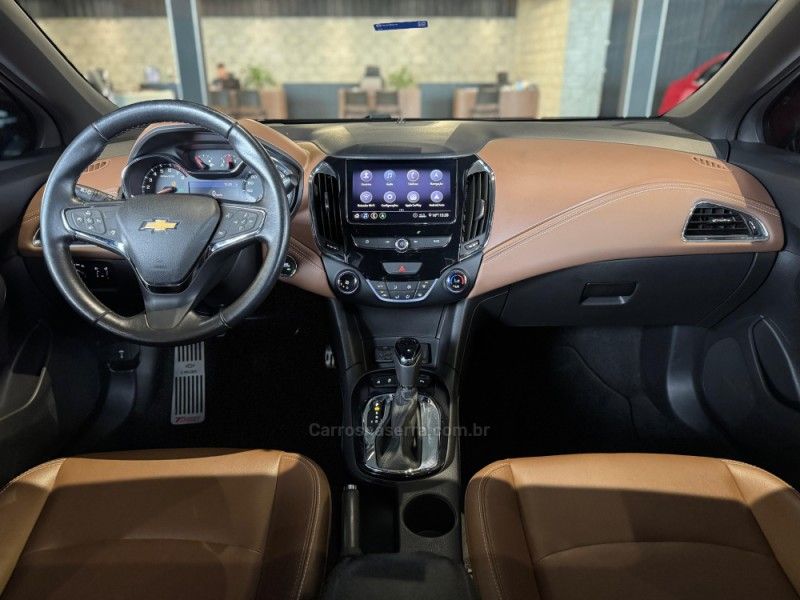 CHEVROLET CRUZE 1.4 TURBO PREMIER II SPORT HATCH 16V 2019/2020 GRIFFCAR MULTIMARCAS DOIS IRMÃOS / Carros no Vale