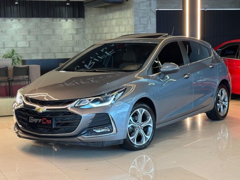 CHEVROLET CRUZE 1.4 TURBO PREMIER II SPORT HATCH 16V 2019/2020 GRIFFCAR MULTIMARCAS DOIS IRMÃOS / Carros no Vale