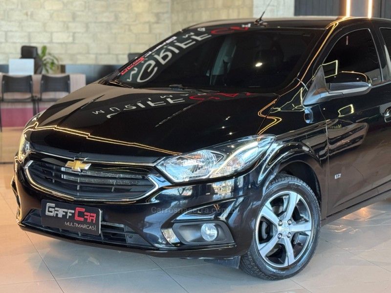 CHEVROLET PRISMA 1.4 MPFI LTZ 8V 2018/2019 GRIFFCAR MULTIMARCAS DOIS IRMÃOS / Carros no Vale CHEVROLET PRISMA 1.4 MPFI LTZ 8V 2018/2019 GRIFFCAR MULTIMARCAS DOIS IRMÃOS / Carros no Vale