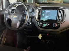 CHEVROLET S10 2.8 LS 4X4 CD 16V TURBO 2017/2018 GRIFFCAR MULTIMARCAS DOIS IRMÃOS / Carros no Vale