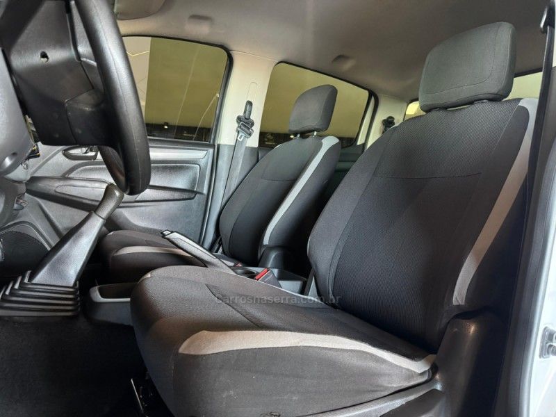 CHEVROLET S10 2.8 LS 4X4 CD 16V TURBO 2017/2018 GRIFFCAR MULTIMARCAS DOIS IRMÃOS / Carros no Vale