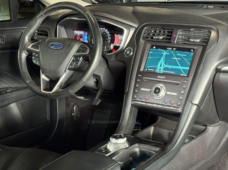 FORD FUSION 2.0 TITANIUM AWD 16V 2017/2017 GRIFFCAR MULTIMARCAS DOIS IRMÃOS / Carros no Vale FORD FUSION 2.0 TITANIUM AWD 16V 2017/2017 GRIFFCAR MULTIMARCAS DOIS IRMÃOS / Carros no Vale