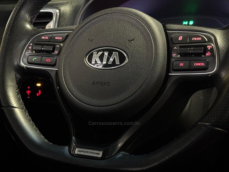 KIA SPORTAGE 2.0 EX 4X2 16V 2016/2017 GRIFFCAR MULTIMARCAS DOIS IRMÃOS / Carros no Vale KIA SPORTAGE 2.0 EX 4X2 16V 2016/2017 GRIFFCAR MULTIMARCAS DOIS IRMÃOS / Carros no Vale