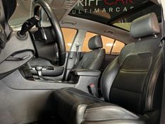 KIA SPORTAGE 2.0 EX 4X2 16V 2016/2017 GRIFFCAR MULTIMARCAS DOIS IRMÃOS / Carros no Vale