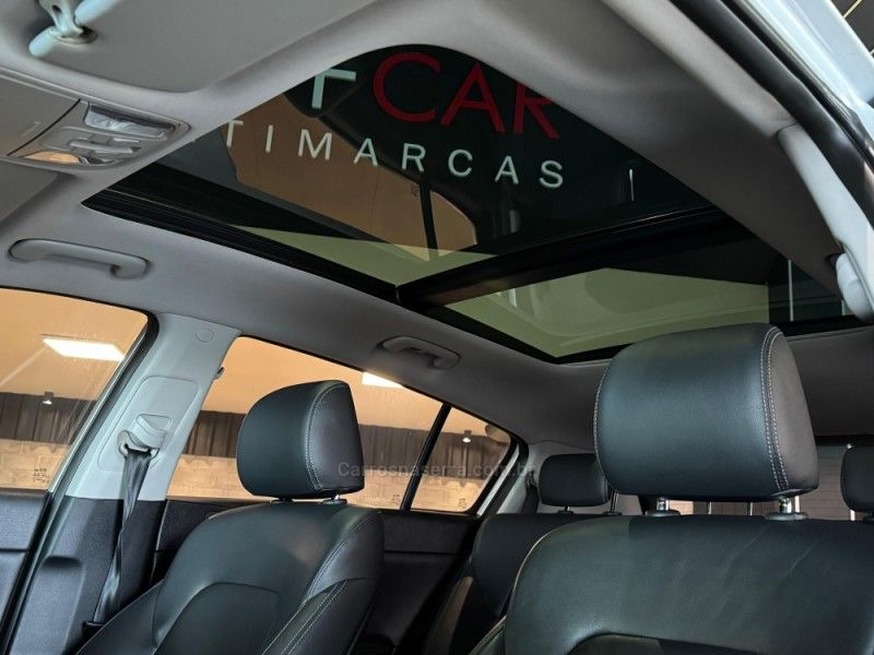 KIA SPORTAGE 2.0 EX 4X2 16V 2016/2017 GRIFFCAR MULTIMARCAS DOIS IRMÃOS / Carros no Vale KIA SPORTAGE 2.0 EX 4X2 16V 2016/2017 GRIFFCAR MULTIMARCAS DOIS IRMÃOS / Carros no Vale