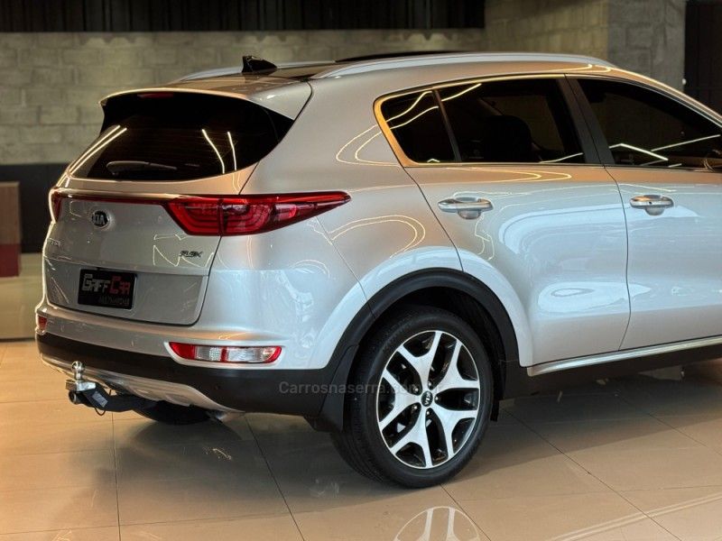 KIA SPORTAGE 2.0 EX 4X2 16V 2016/2017 GRIFFCAR MULTIMARCAS DOIS IRMÃOS / Carros no Vale KIA SPORTAGE 2.0 EX 4X2 16V 2016/2017 GRIFFCAR MULTIMARCAS DOIS IRMÃOS / Carros no Vale