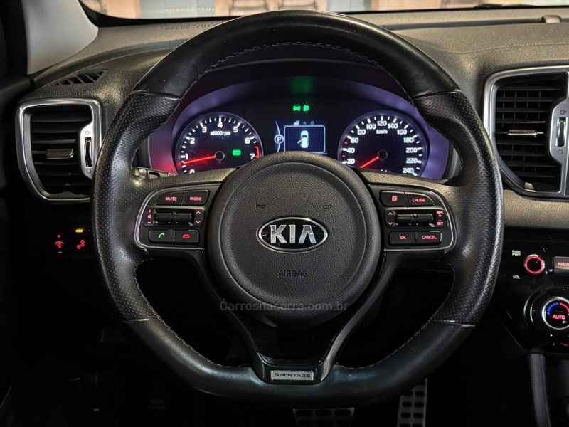 KIA SPORTAGE 2.0 EX 4X2 16V 2016/2017 GRIFFCAR MULTIMARCAS DOIS IRMÃOS / Carros no Vale KIA SPORTAGE 2.0 EX 4X2 16V 2016/2017 GRIFFCAR MULTIMARCAS DOIS IRMÃOS / Carros no Vale