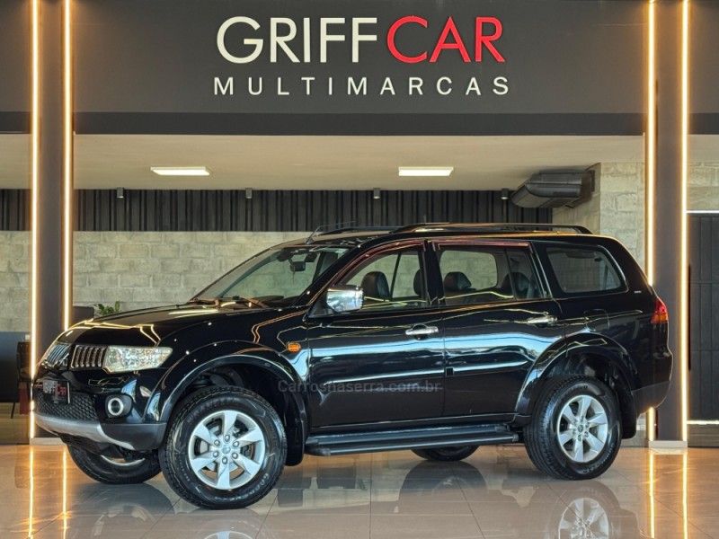 MITSUBISHI PAJERO DAKAR 3.2 HPE 4X4 7 LUGARES 16V TURBO INTERCOOLER 2011/2012 GRIFFCAR MULTIMARCAS DOIS IRMÃOS / Carros no Vale